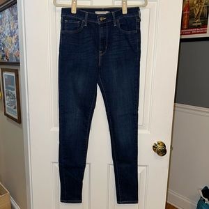 Levi’s 720 High Rise Super Skinny - Dark Denim - Size 29
